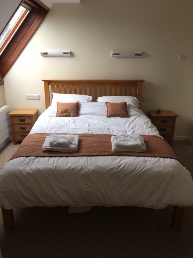 Neuadd Henllan Lodge 빌스웰즈 외부 사진